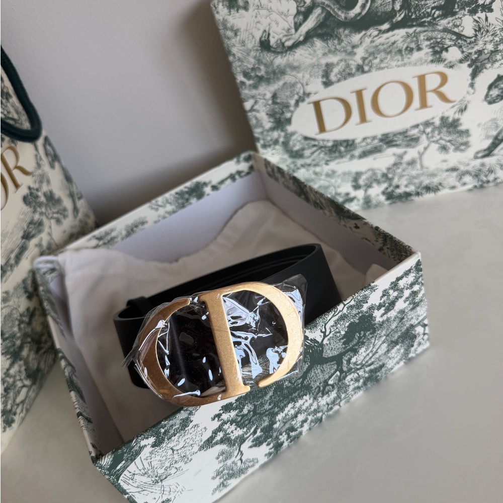 Dior Montaigne CD brushed Gold and black calfskin  size 100 Belt - Picture 13 of 13